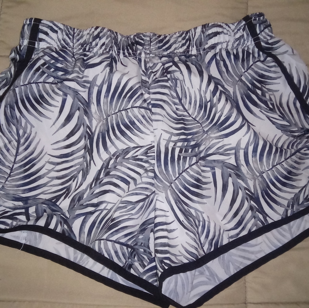 Athletic Woman's Shorts S